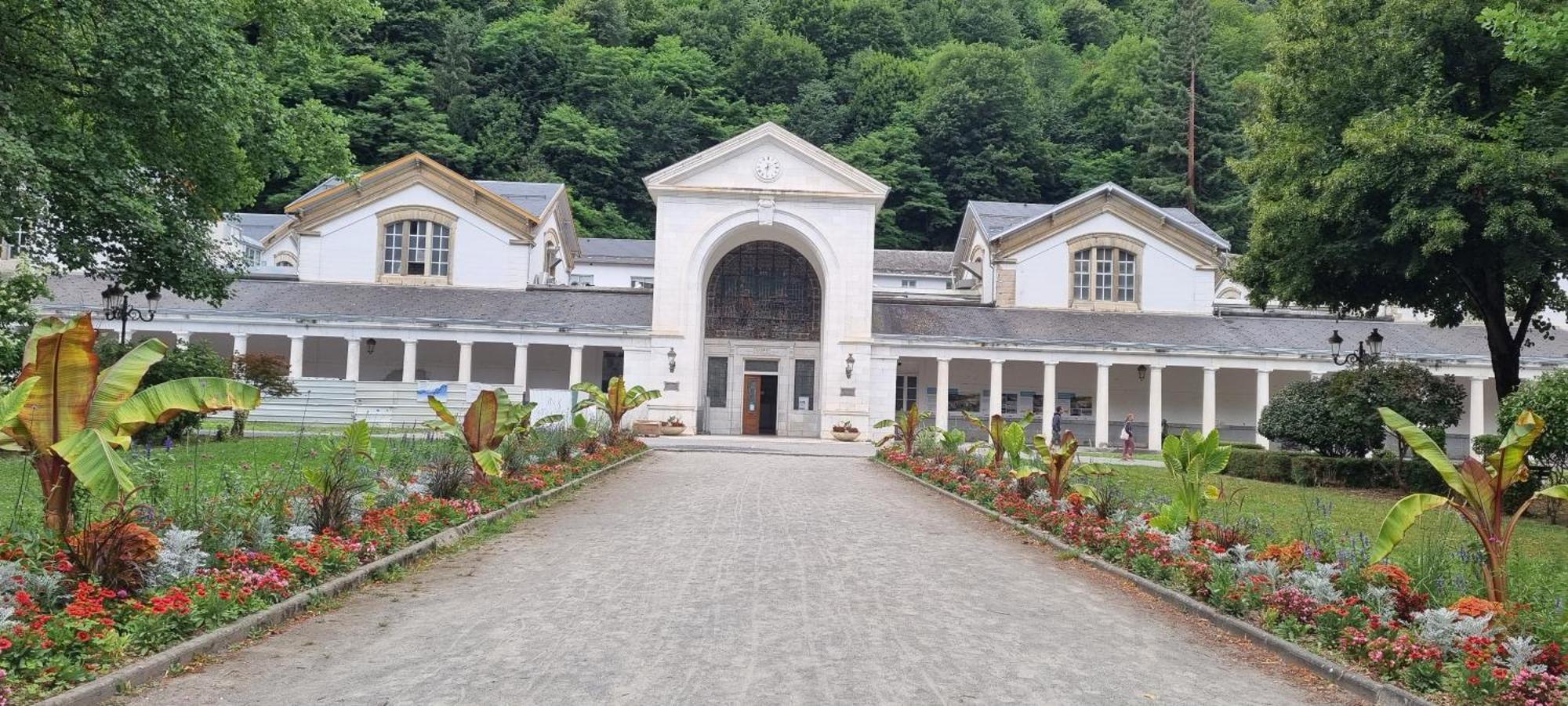 Le Louchonnais, T2, Wifi, 4 Personnes Apartment Bagnères-de-Luchon Екстериор снимка